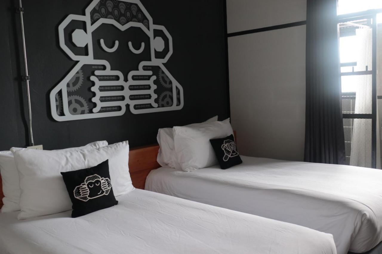 Blu Monkey Hub & Hotel Surat Thani Buitenkant foto